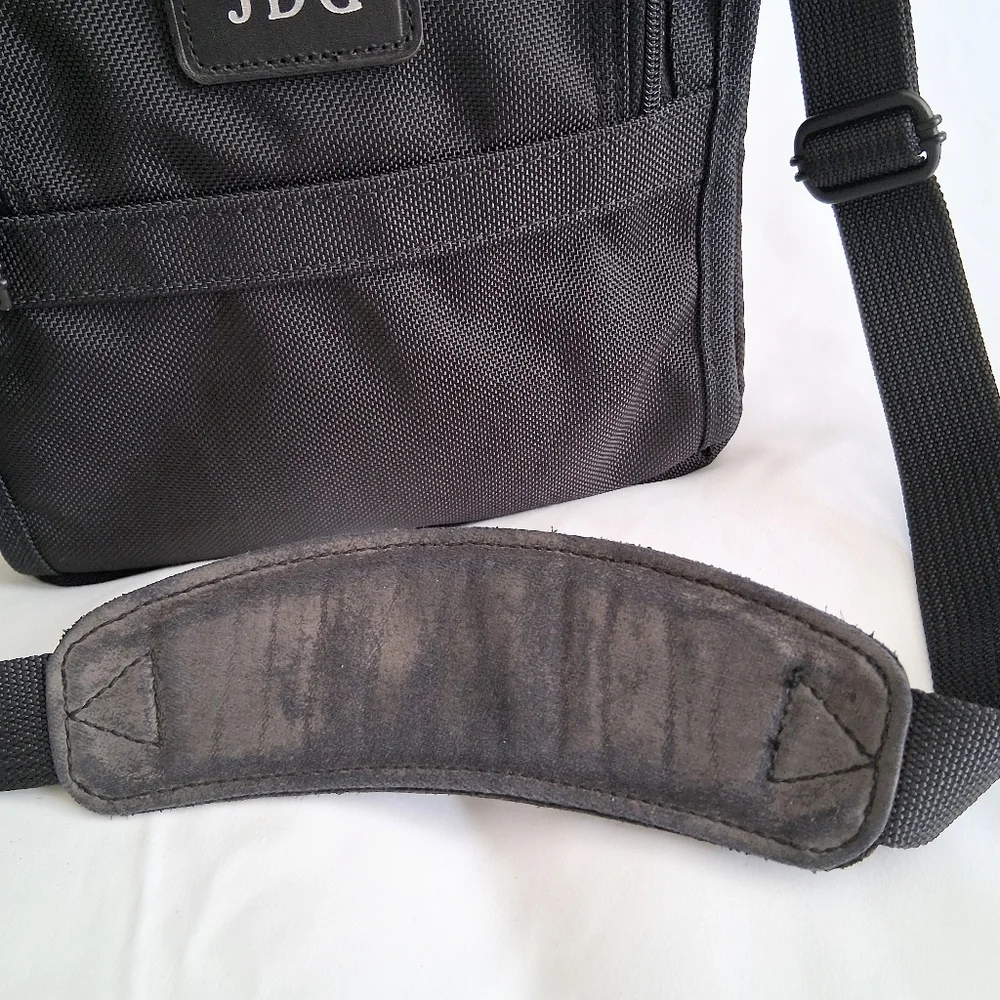 TUMI Men's Small Black Crossbody Bag 213D3